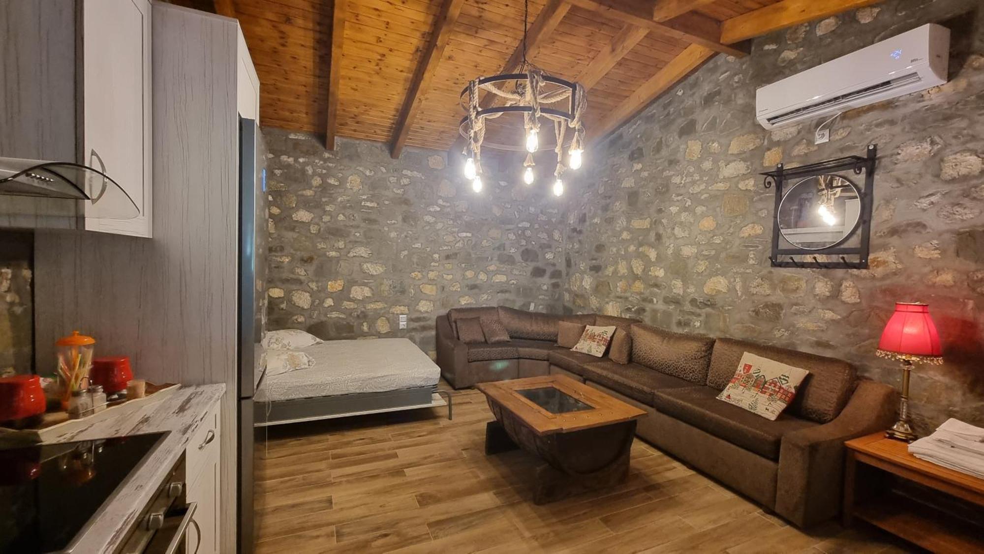 House With Big Garden And Barbeque In Nature Vourgareli Esterno foto